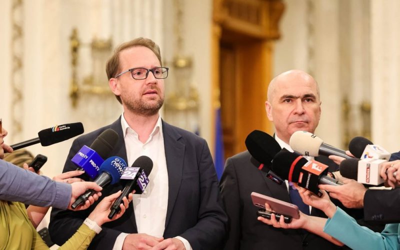 Dominic Fritz, după discuția cu Luca Niculescu: USR nu votează un guvern cu miniștri PSD