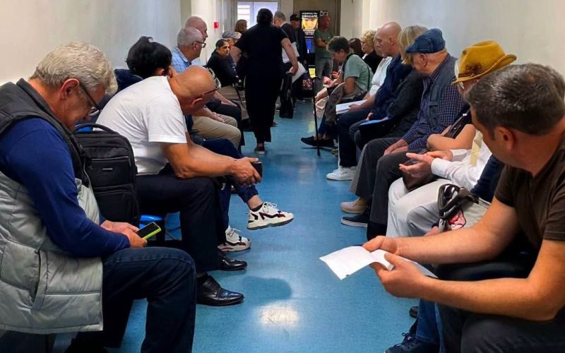 eSănătateaMea: cum te programezi la medic de pe telefon și de ce nu merge încă peste tot