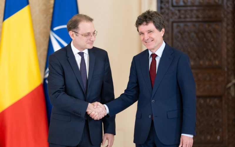 Guvernul Niculescu a primit votul Parlamentului: s-a încheiat cea mai lungă criză politică de după 1989