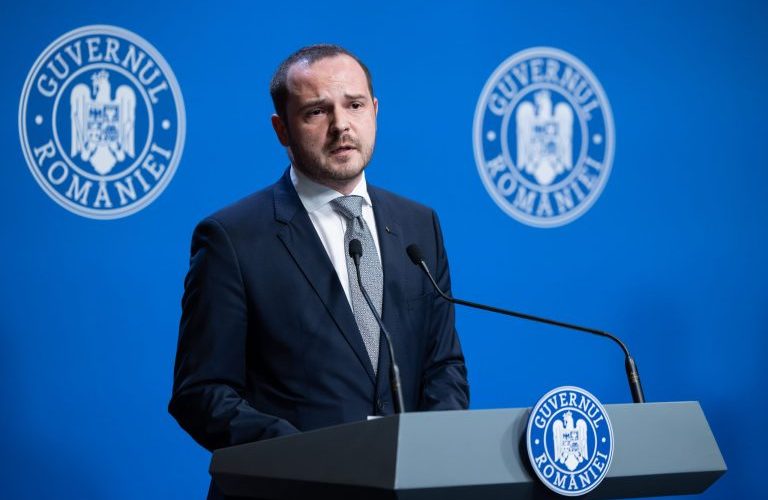 Ministrul Sănătății, avertisment pentru medicii care pleacă mai devreme de la stat ca să ajungă la privat